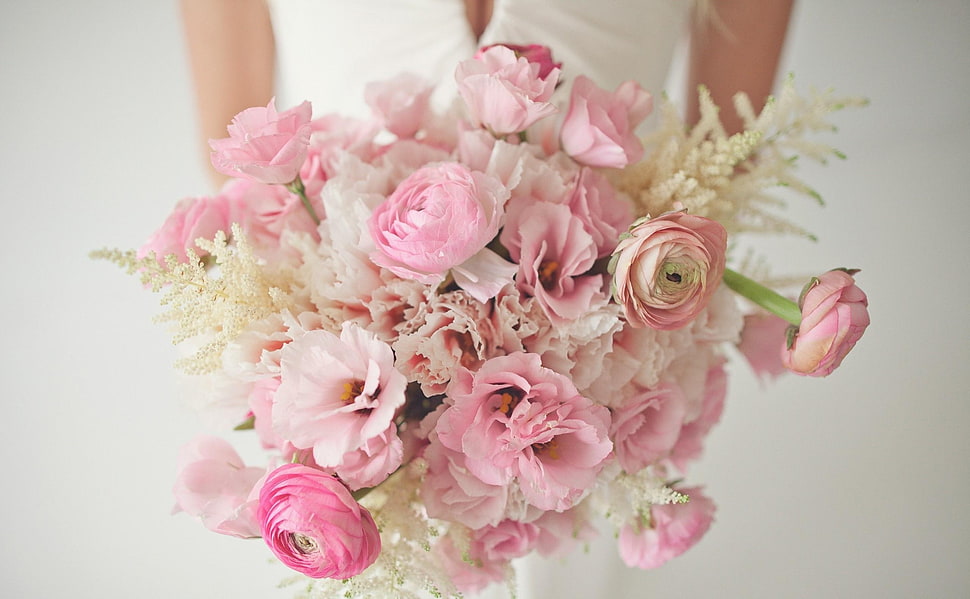 pink-and-white rose flower bouquet HD wallpaper