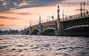 brown steel bridge, cityscape, river, bridge HD wallpaper