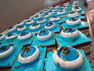 white-and-blue party favors, food, blue, cake
