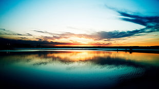body of water under horizon photography HD wallpaper