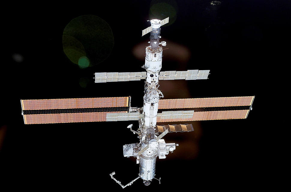 white and gray satellite station HD wallpaper