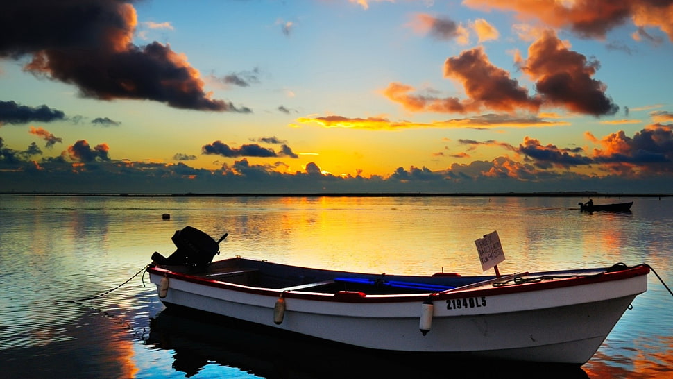 white clinker boat, boat, sea, sky, clouds HD wallpaper