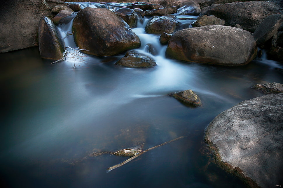 river cascading on rock 3D wallpaper HD wallpaper