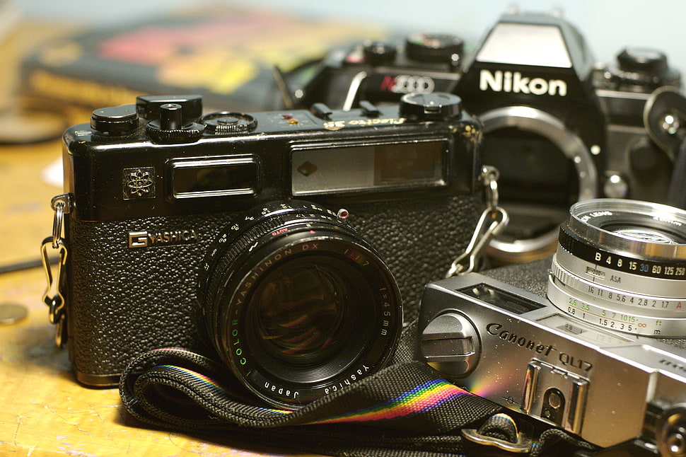 black Yashica body camera HD wallpaper