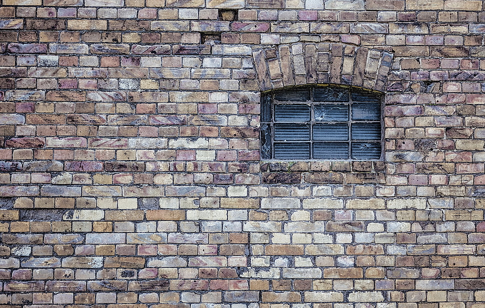photo of concrete bricks during daytime HD wallpaper