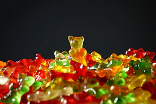 close up photo of gummy bears HD wallpaper