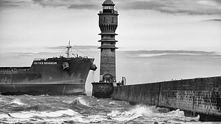 lighthouse and ship, monochrome, lighthouse HD wallpaper
