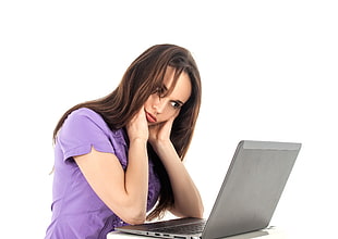 woman using laptop computer HD wallpaper