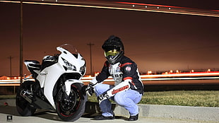 white sports motorcycle, Honda, mizshift, Honda cbr 1000 rr, motorcycle