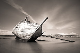 gray boat, shipwreck, sky
