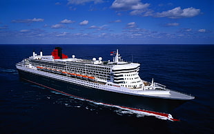 white cruise ship, Queen Mary, ship, sea, clouds