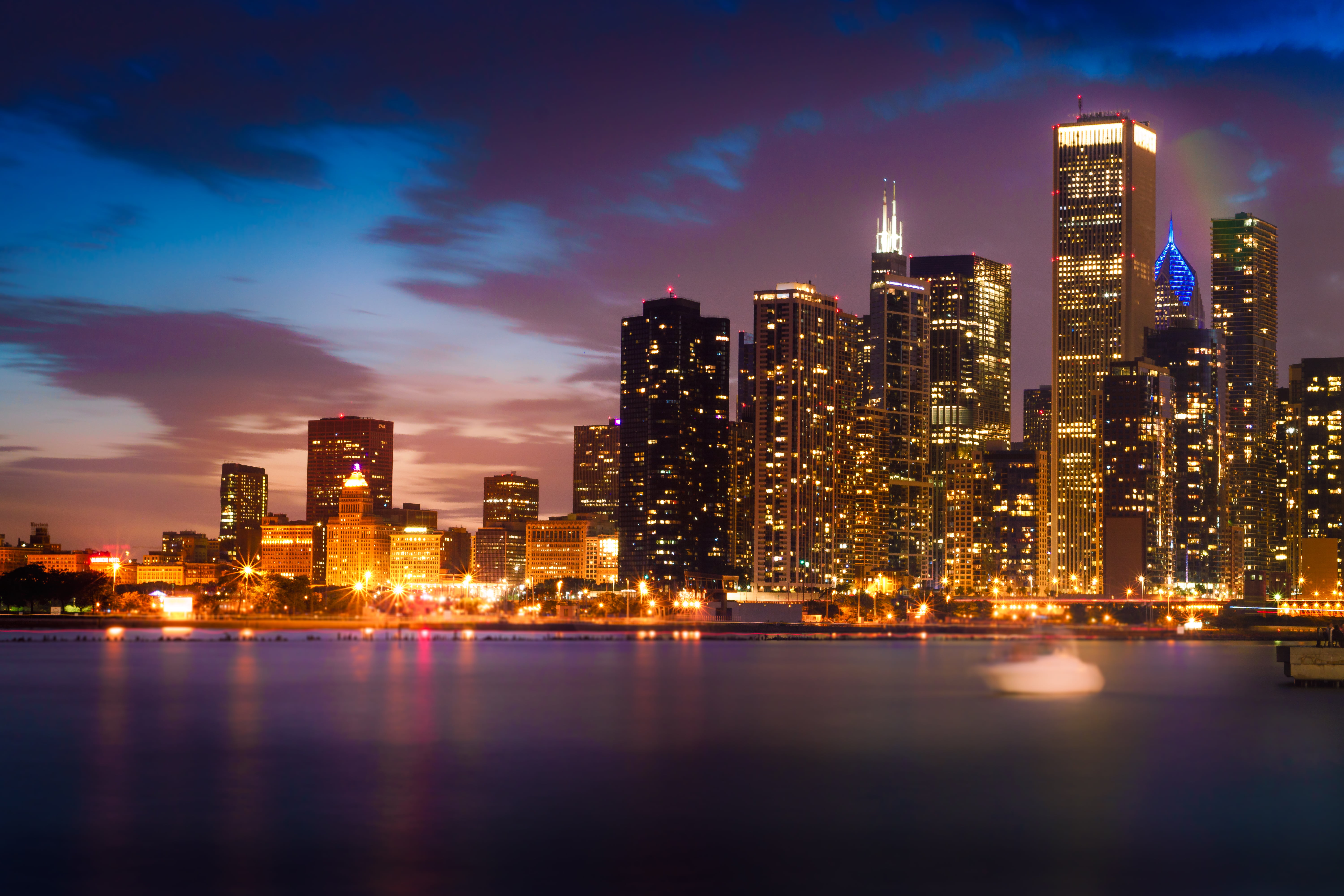 New York night skyline, windy city