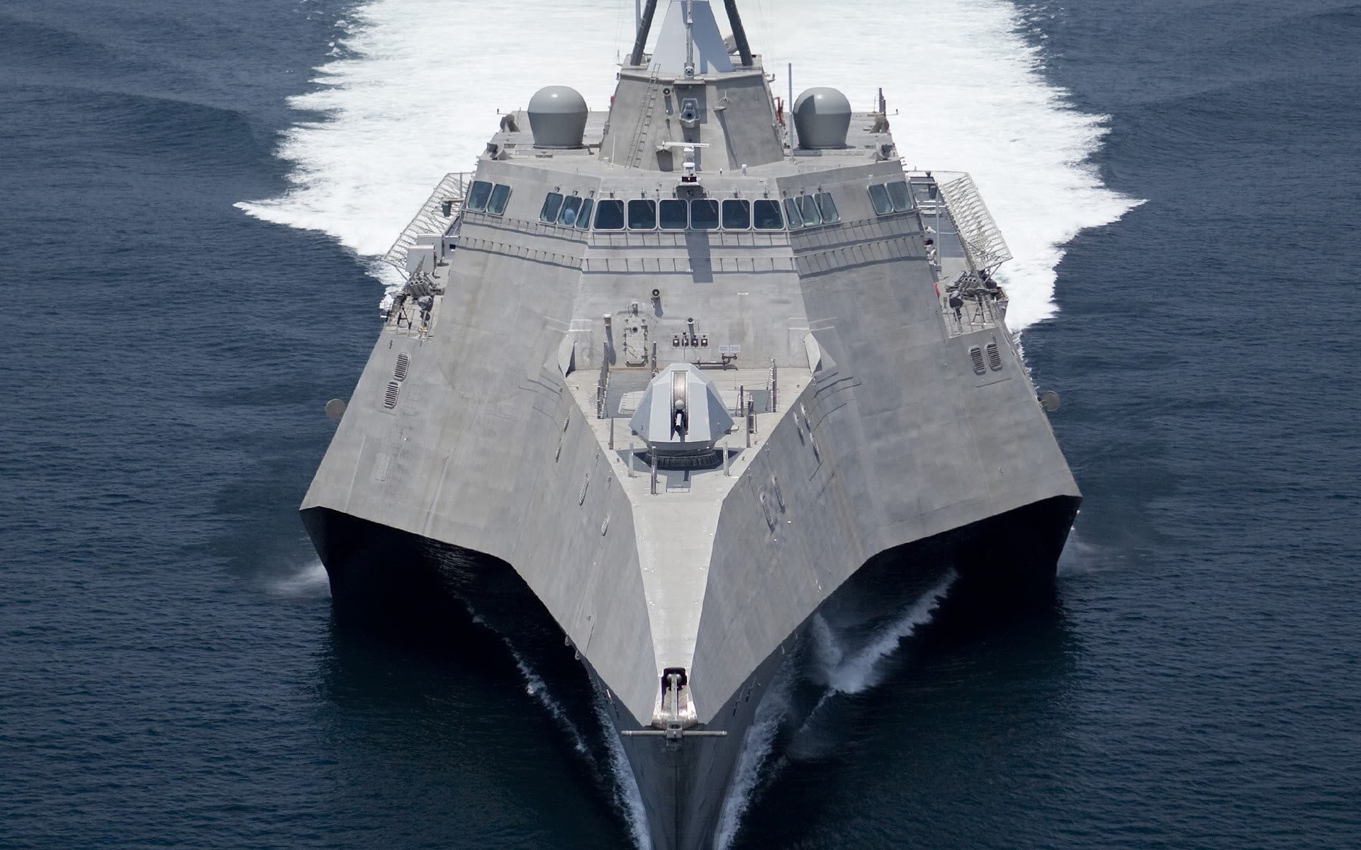 gray battleship, ship, USS Independence (LCS-2)