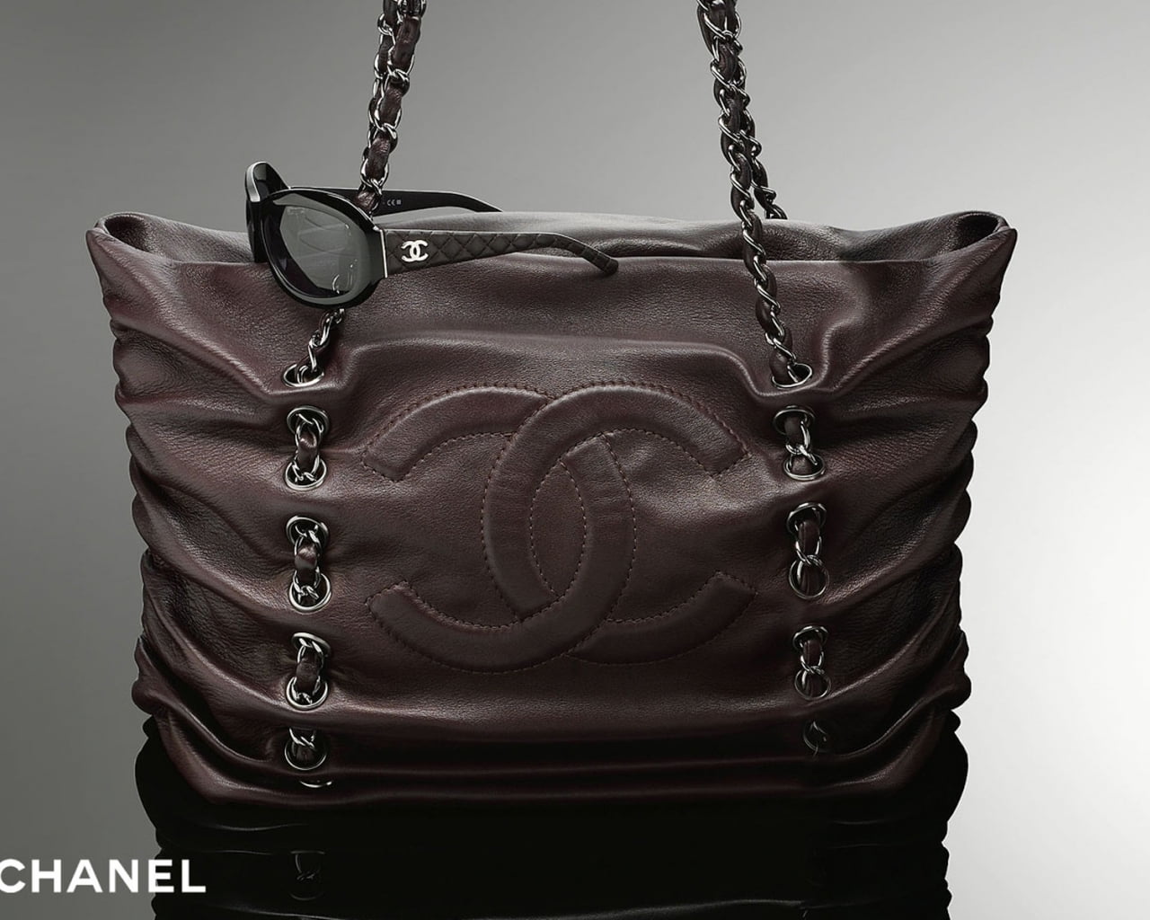 Diana silk handbag Chanel Brown in Silk - 39303037