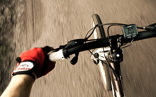 person riding mountain bike HD wallpaper