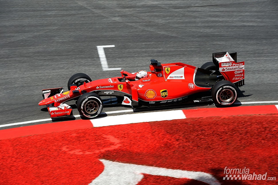 red Ferrari F1 race car, car, Formula 1 HD wallpaper
