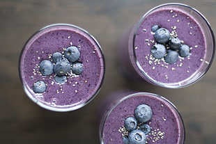 blueberries on shake inside clear drinking glasses HD wallpaper
