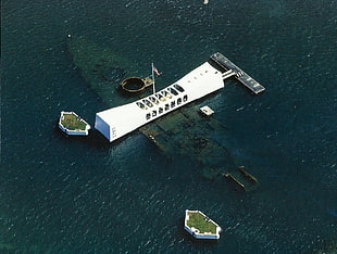 aerial view of sink ship resort, pearl harbor, modern, wreck