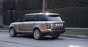 gray Land Rover Range Rover L322 parked on side of road HD wallpaper