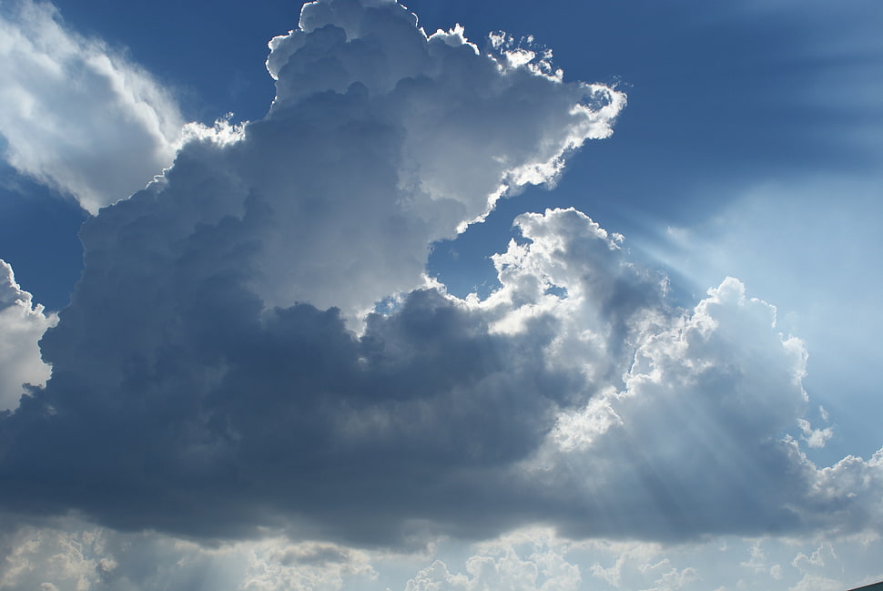white and blue sky HD wallpaper