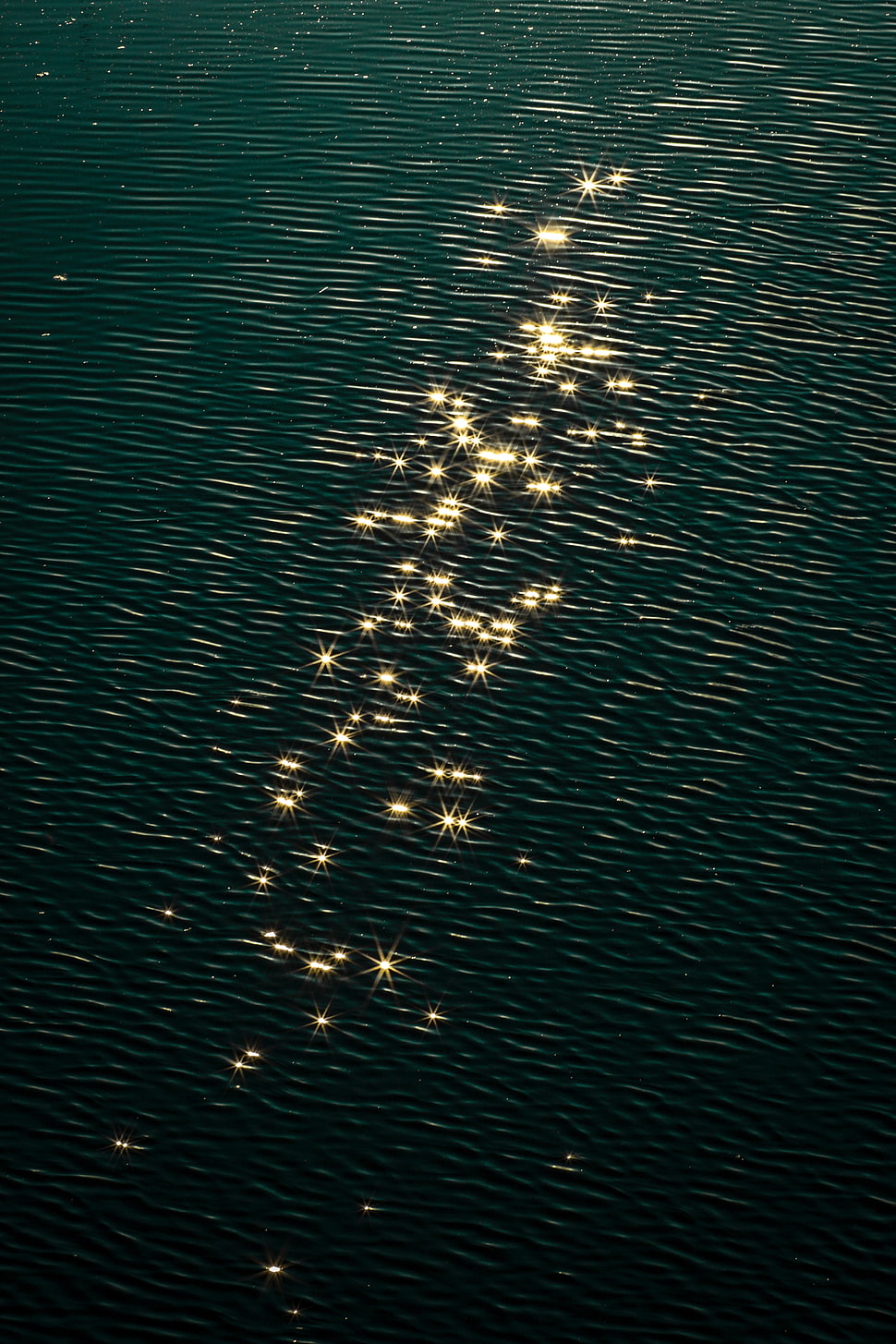 gold glitter, Water, Gloss, Surface HD wallpaper