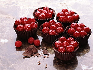 cupcakes with fruits