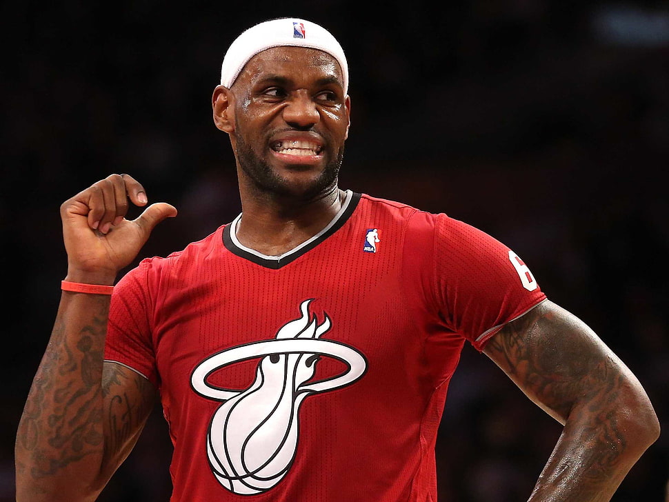 LeBron James HD wallpaper