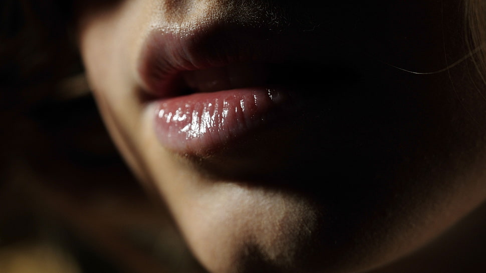 men's black shirt, lips HD wallpaper