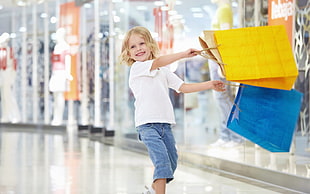 children's shopping on mall HD wallpaper