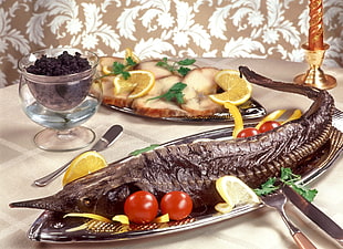 black fish on stainless steel tray HD wallpaper