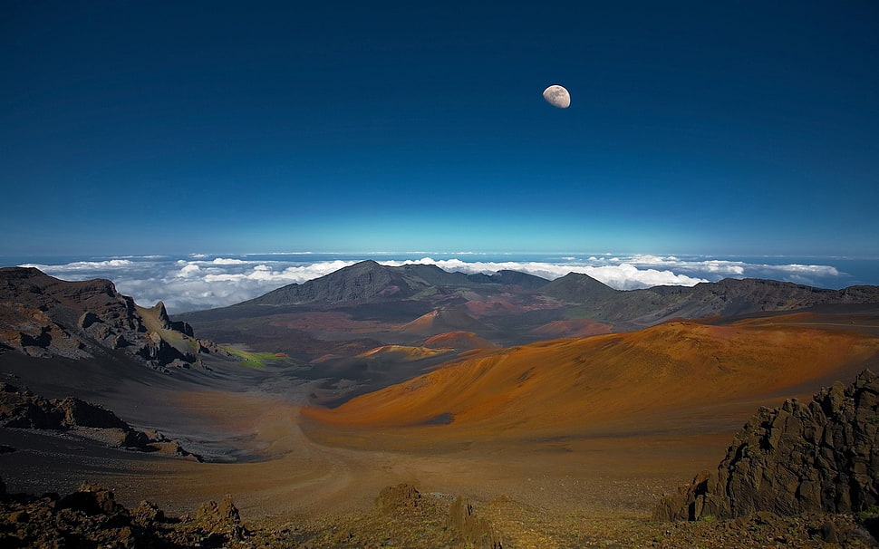 canyon under half moon photo HD wallpaper