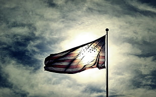 United States of America flag on pole under white and blue sky HD wallpaper