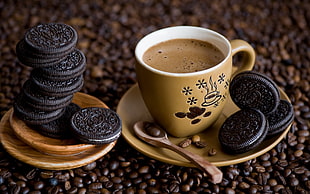 brown ceramic cup with saucer, coffee, cup, spoons, Oreos HD wallpaper
