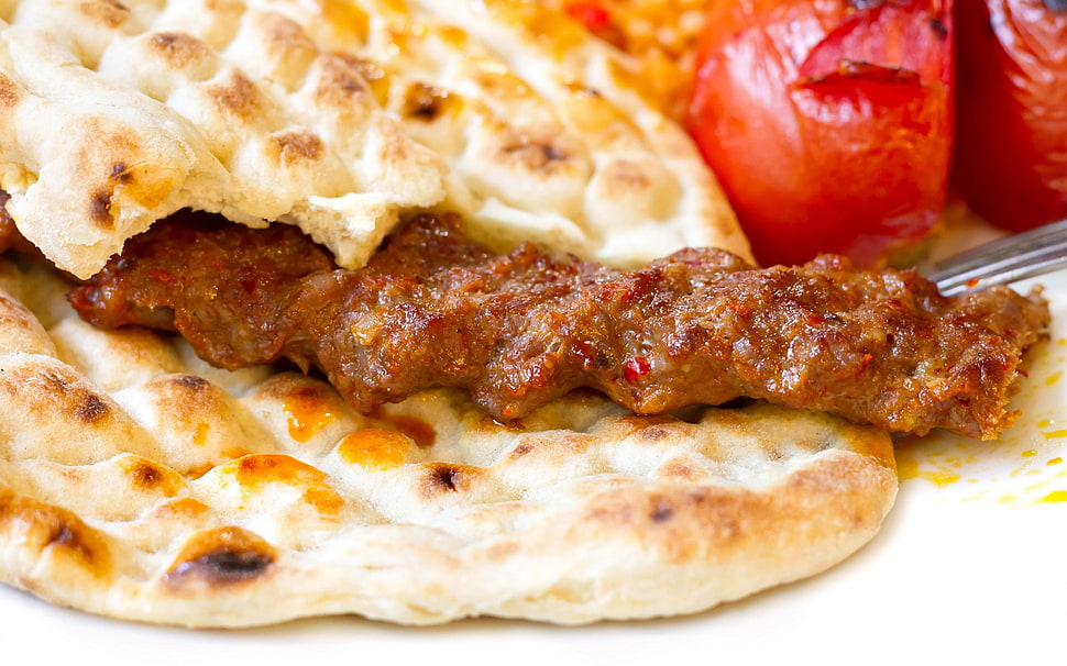 bread and meat, kebabs, barbecue, bread HD wallpaper