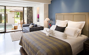 bedroom furniture set with open sliding door near pool HD wallpaper