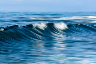 big wave focus photography HD wallpaper
