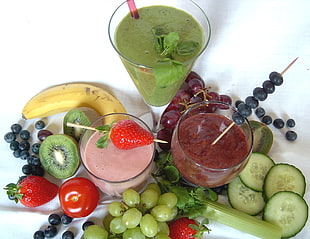 fruit juices and fruits \ HD wallpaper