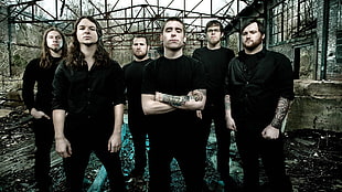 men's wearing black round-neck shirts HD wallpaper