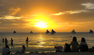 people sitting on seashore during golden hour, boracay HD wallpaper
