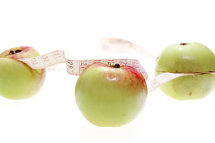 three green apples HD wallpaper
