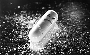 oblong medication pill, pills, macro, monochrome