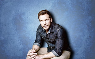 Chris Pratt, Chris Pratt, actor, blue background
