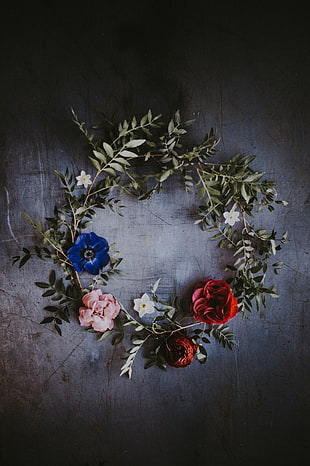 five assorted-color flowers, Wreath, Flowers, Leaves