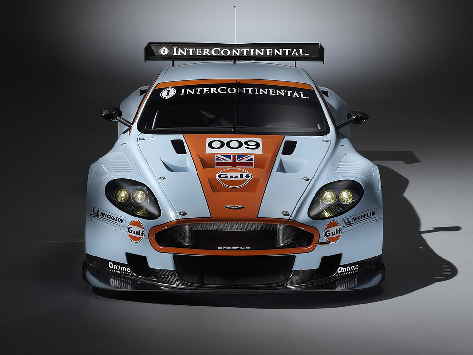 white Gulf 009 racing car HD wallpaper