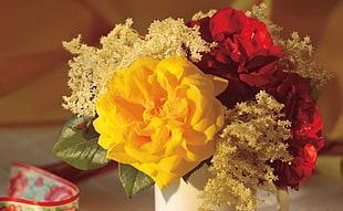 yellow petaled flower bouquet