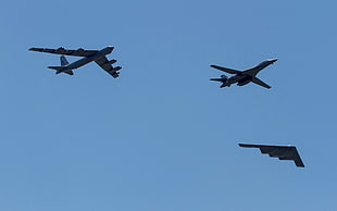 black gray aircrafts, Rockwell B-1 Lancer, Northrop Grumman B-2 Spirit, Boeing B-52 Stratofortress, Bomber