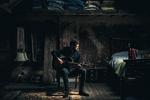 brown acoustic guitar, men, guitar, sitting, music HD wallpaper