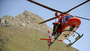 red and black full-suspension bike, Matthew Jordaan, paramedics, helicopters