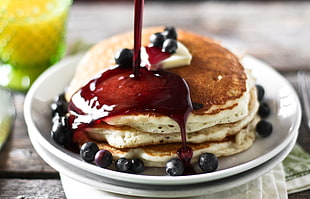hotcake with maple syrup HD wallpaper