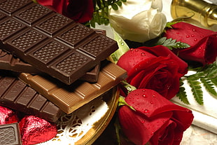 chocolate bards and red roses